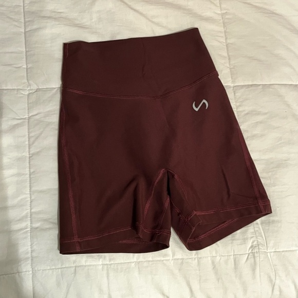 TLF maroon size xsmall  shorts - Picture 1 of 2